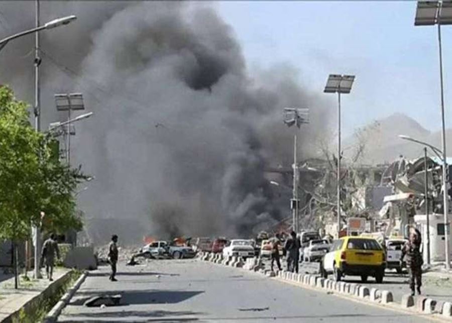   أفغانستان.. مقتل 5 أشخاص في انفجار استهدف مسجدا بالعاصمة كابل (فيديو)