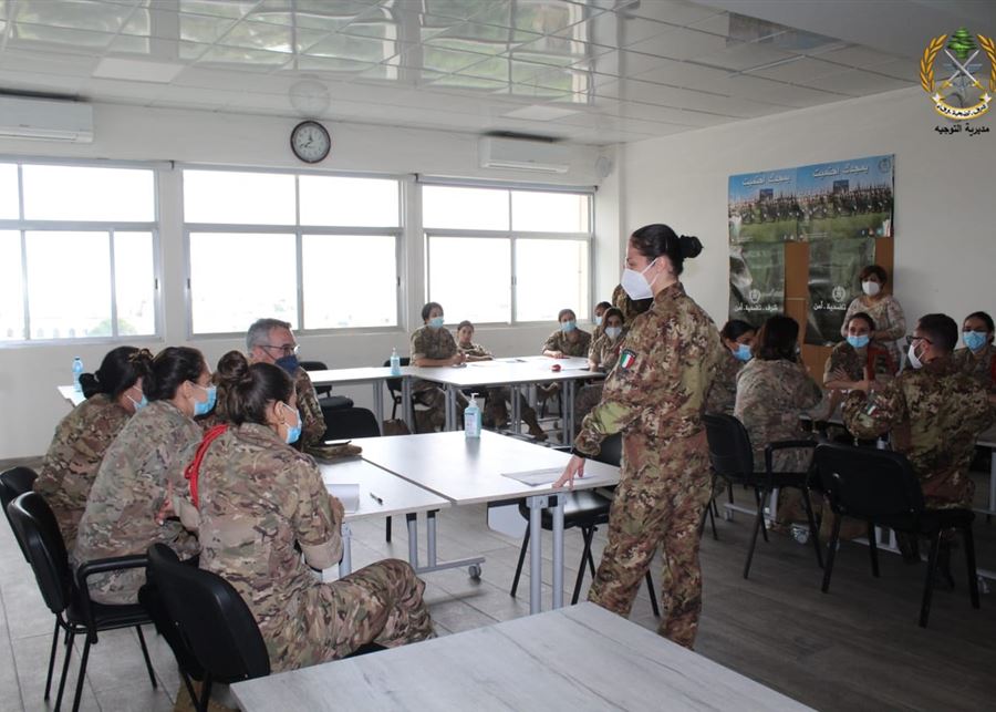 دورة تدريبية لعسكريين إناث في مديرية التعاون العسكري- المدني