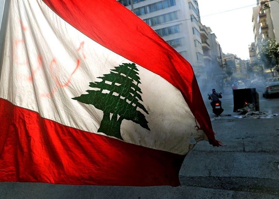انهيارٌ قياسي لليرة ...لبنان يَمْضي «على الجمر» إلى «نَفَق» فراغ تملؤه الكوابيس  