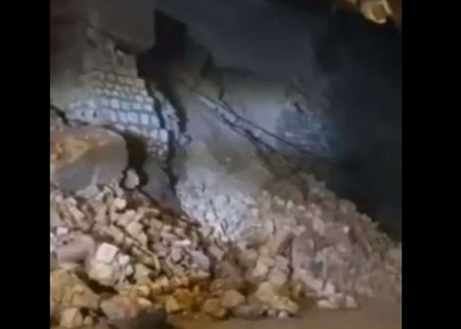 بالفيديو... انهيار حائط طريق في السفيرة- الضنية بسبب الأمطار الغزيرة