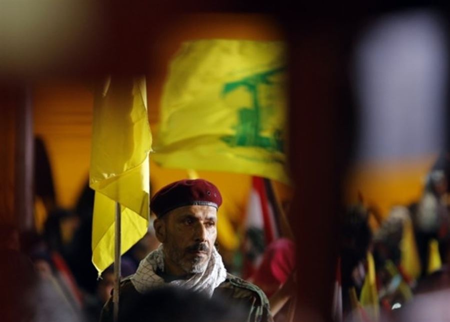 "حزب الله" "عالِق" بين حليفيه