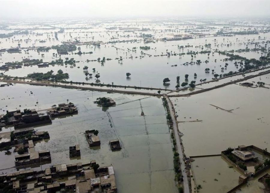 "فوربس": يصعب استيعاب حجم الفيضانات في باكستان