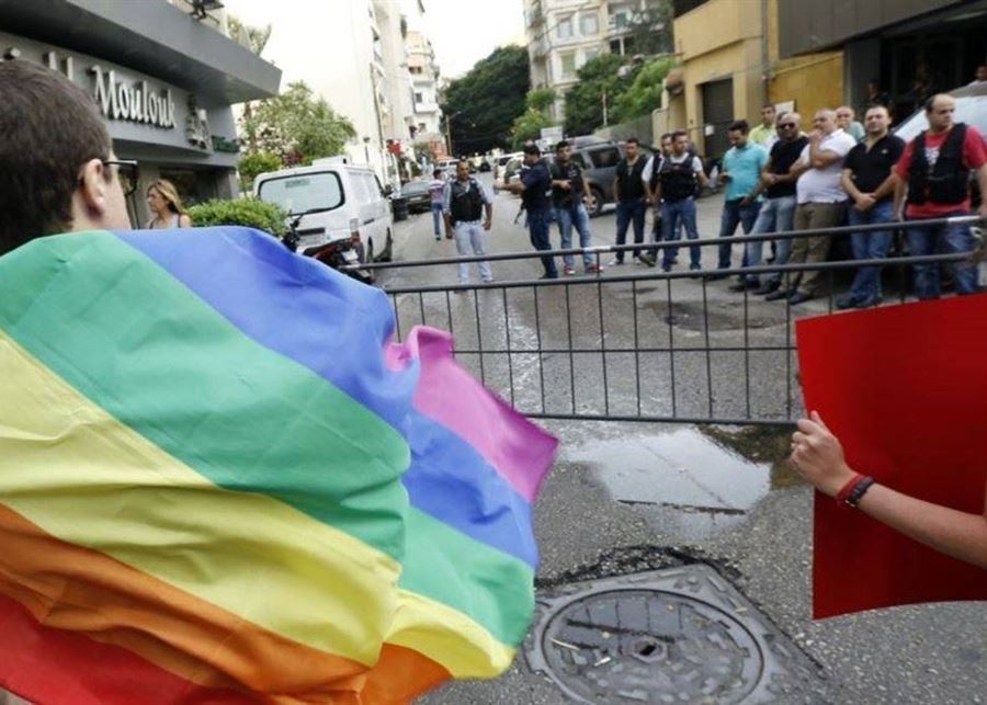 بالفيديو - "جنود الرب" يُهاجمون تجمعاً للمثليين الجنسيين