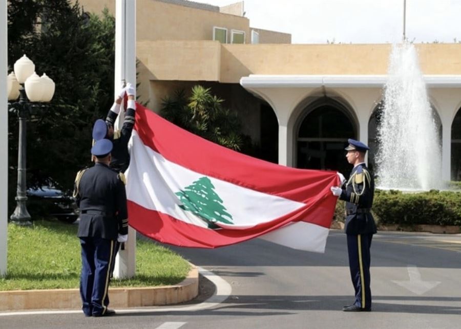  لبنان جمهورية بلا رئيس وحكومة بلا حيلة ومساعٍ فرنسية لتمرير الاستحقاق الرئاسي على غرار «الترسيم»
