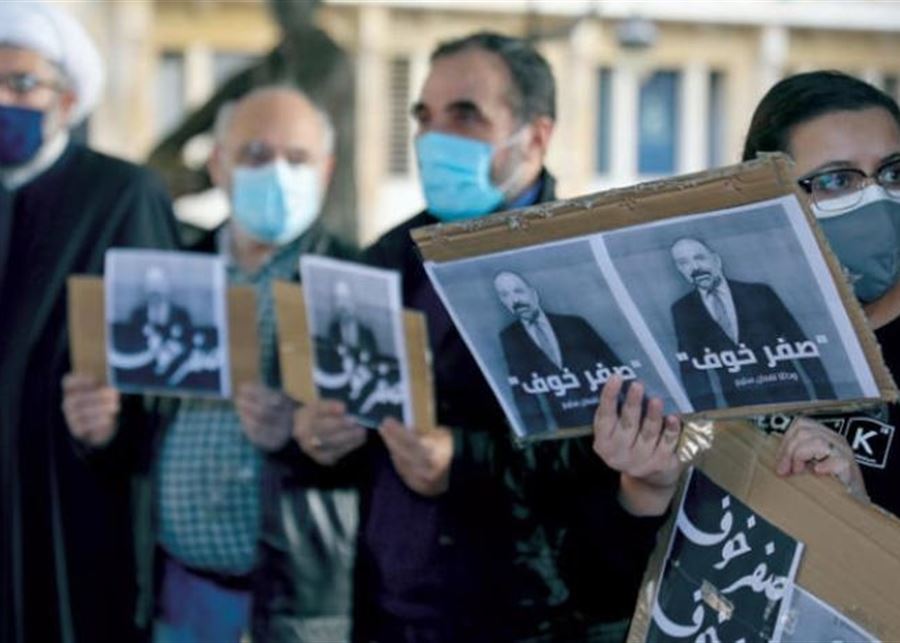 «رسائل دموية» تهدد معارضين لـ«حزب الله» في لبنان  