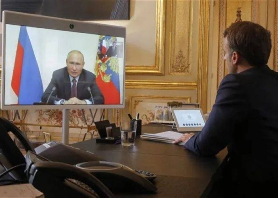  بالصور.. الأسى والإحباط على وجه ماكرون بعد مكالمة مع بوتين