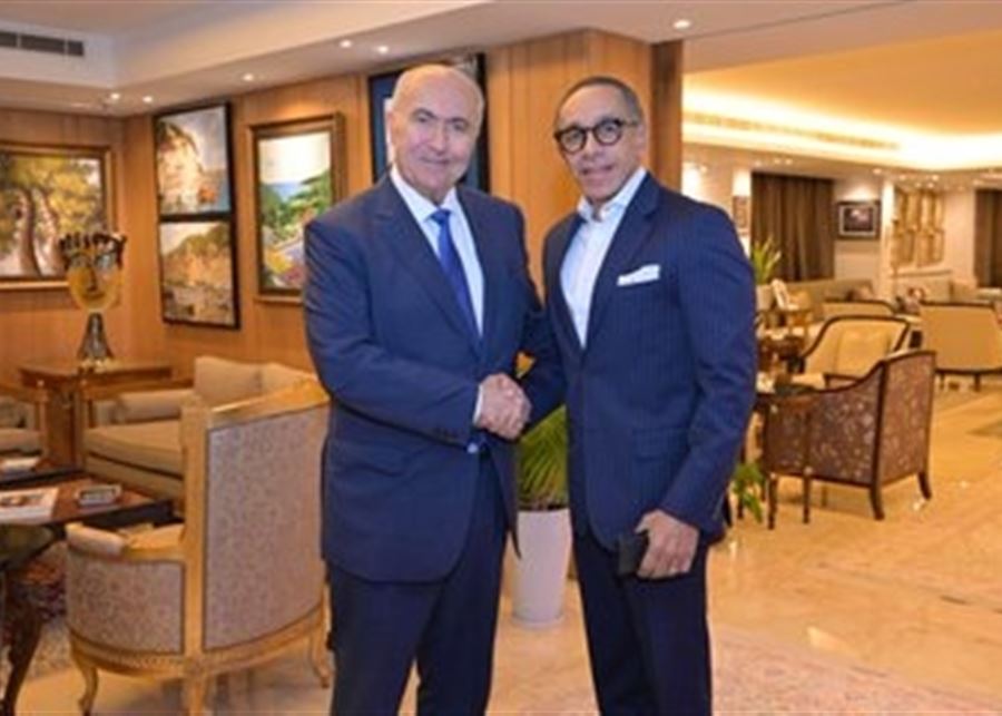 مخزومي عرض مع السفير المصري للأوضاع الراهنة محليًا وإقليميًا